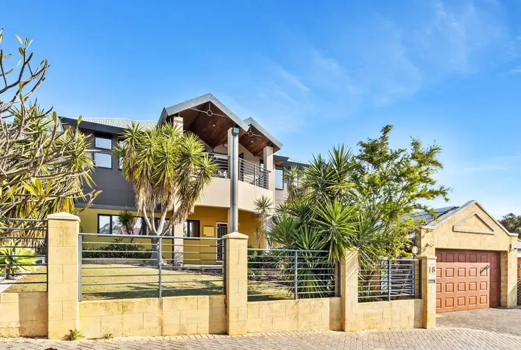18 Oleander Way, Kallaroo WA 6025