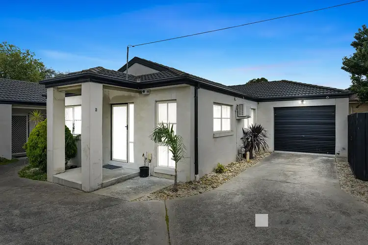 2/30 First Avenue, Dandenong North VIC 3175