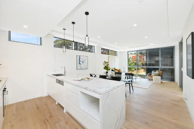 Fifth view of Homely apartment listing, 4/30 Beach Street, Coogee NSW 2034