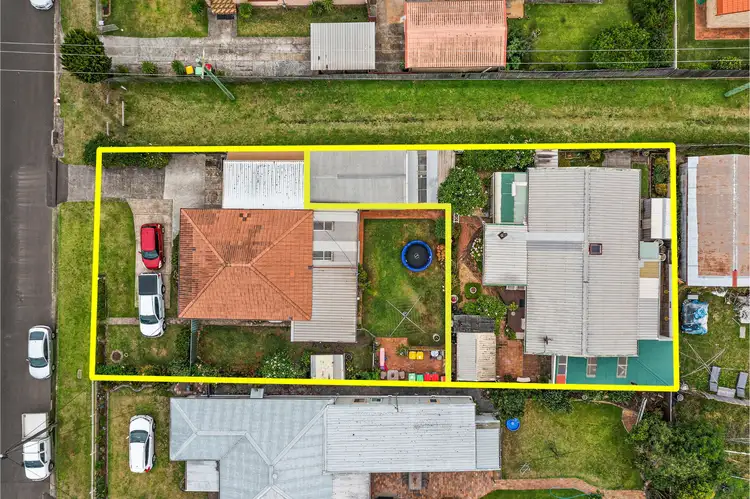 1/106 Pur Pur Avenue, Lake Illawarra NSW 2528