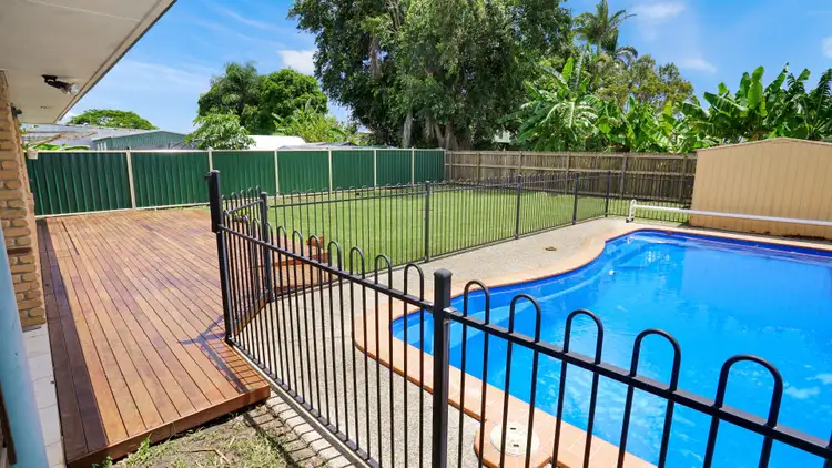 8 Dawson Street, Sarina QLD 4737