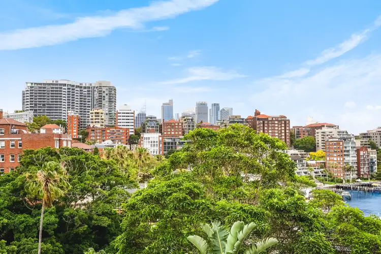 34/106 Elizabeth Bay Road