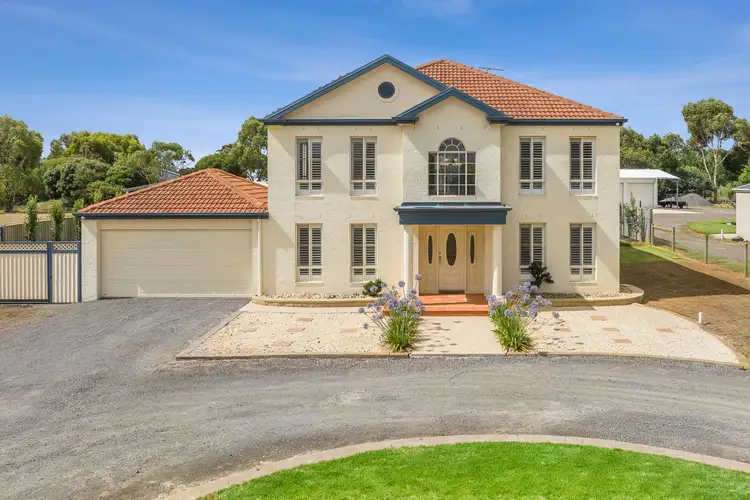 10 Osterlund Court, Lara VIC 3212
