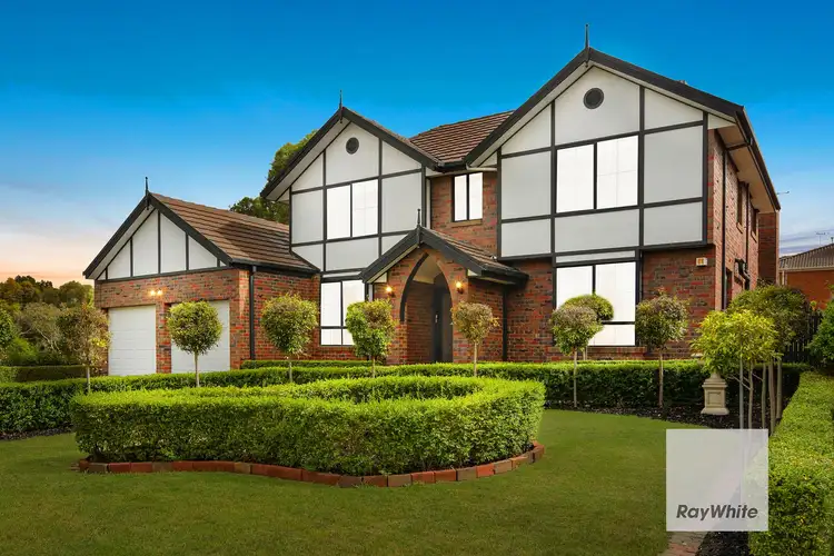 2 Wakelin Crescent, Taylors Lakes VIC 3038