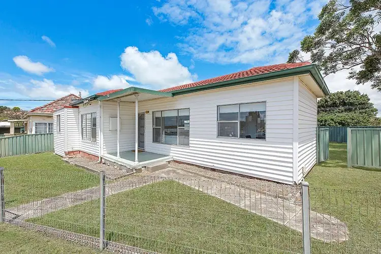 56 Pacific Highway, Gateshead NSW 2290