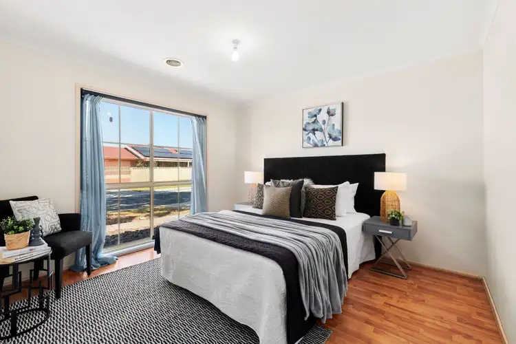 Fifth view of Homely house listing, 5 Sherwin Place, Roxburgh Park VIC 3064