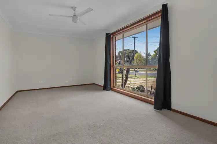 Fifth view of Homely house listing, 10 Corella Place, Werribee VIC 3030