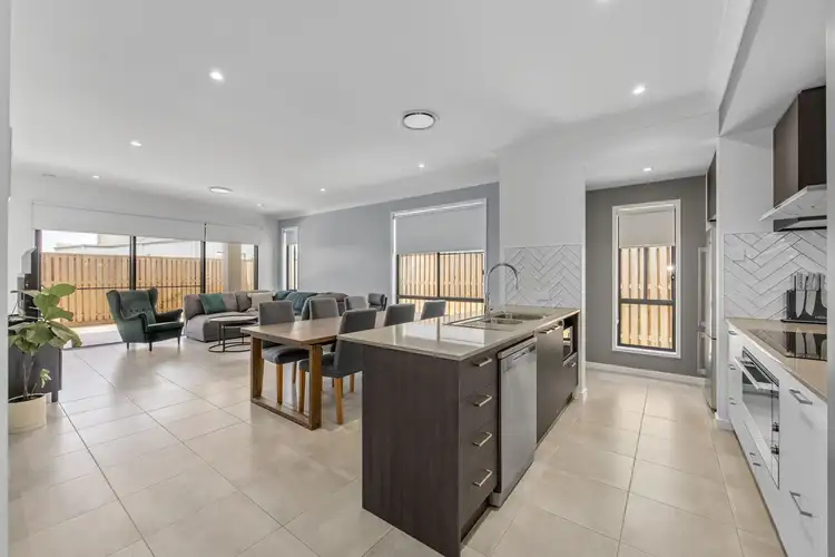 Fifth view of Homely house listing, 75 Meadow Circuit, Helensvale QLD 4212