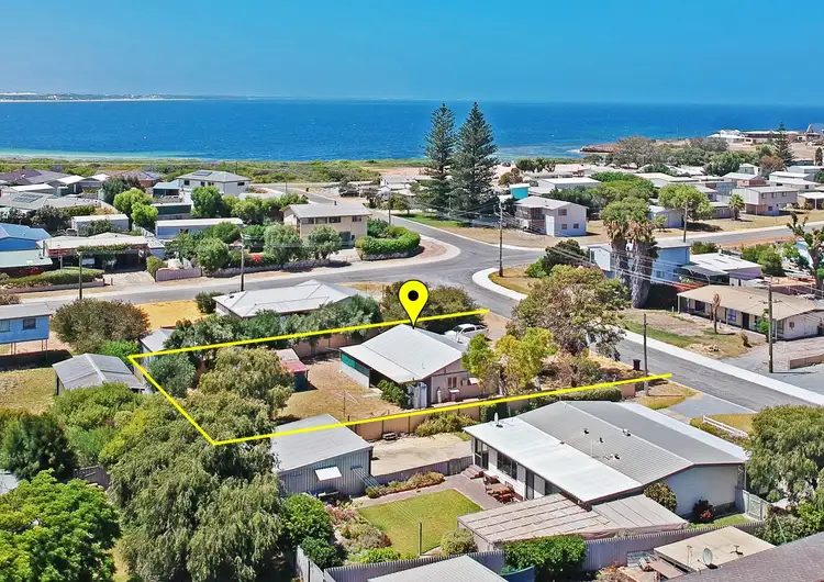 Second view of Homely house listing, 4 Kau Street, Green Head WA 6514