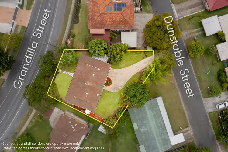 70 Granadilla Street, Macgregor QLD 4109