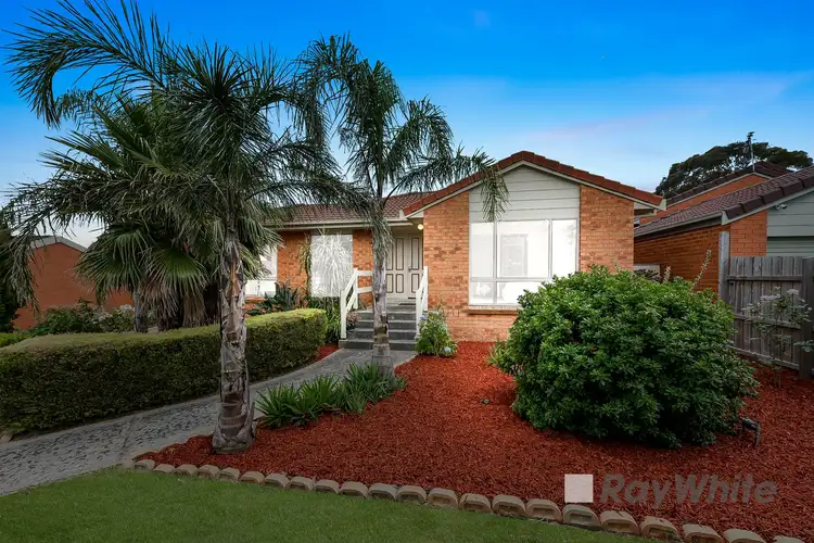 9 Bramwell Close, Endeavour Hills VIC 3802