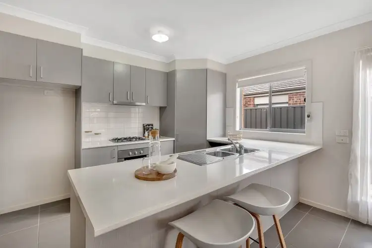 Fifth view of Homely house listing, 29 Fortitude Drive, Craigieburn VIC 3064