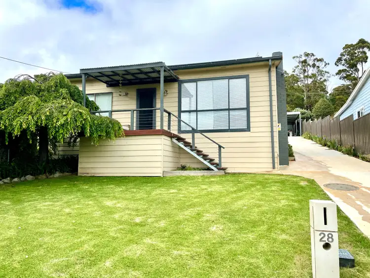 28 Buckley Crescent, Oberon NSW 2787