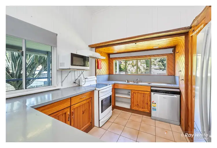 Fifth view of Homely house listing, 100 Curran Street, Koongal QLD 4701