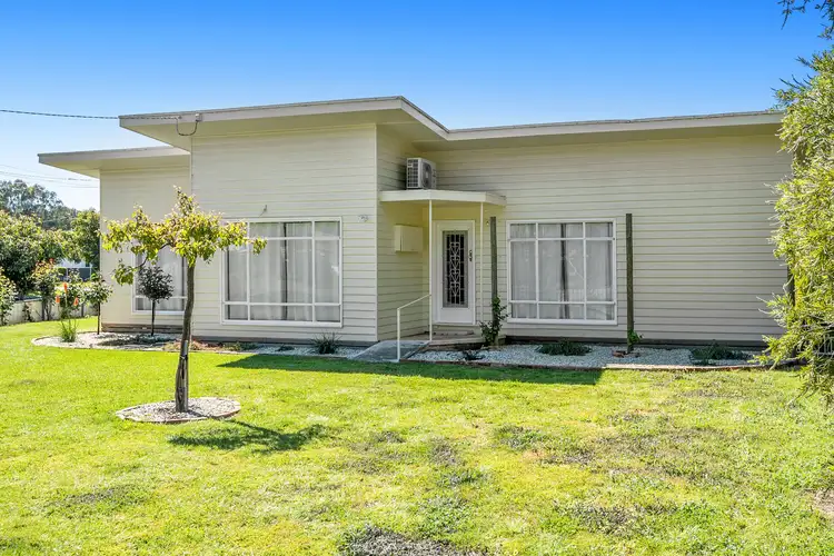 2 Jean Crescent, Benalla VIC 3672