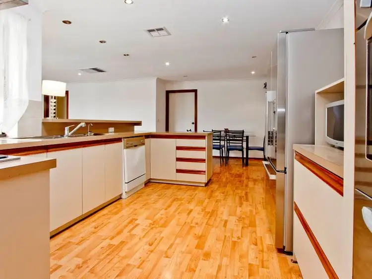 Fifth view of Homely house listing, 1 Quinway Court, Hallett Cove SA 5158