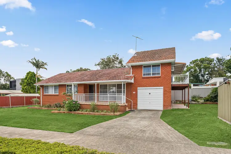 11 Elwin Street, Peakhurst NSW 2210