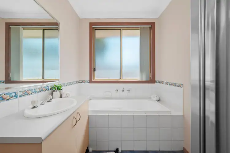 Fifth view of Homely house listing, 3 Dargo Place, Taylors Hill VIC 3037