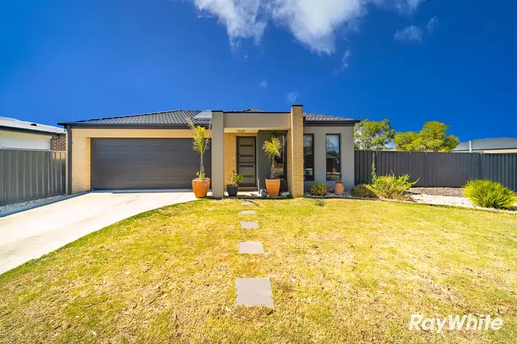 7 Keewong Drive