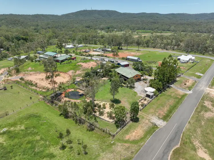 18 Thomsen Road, Burua QLD 4680