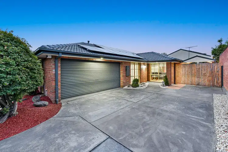 26 Pioneer Court, Berwick VIC 3806