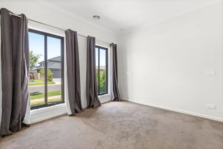 Fifth view of Homely house listing, 11 Ormiston Crescent, Werribee VIC 3030