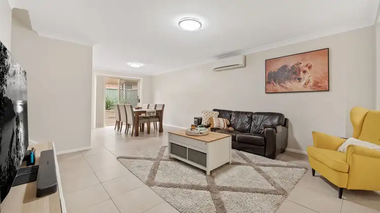Second view of Homely house listing, 2/6 Wickfield Circuit, Ambarvale NSW 2560