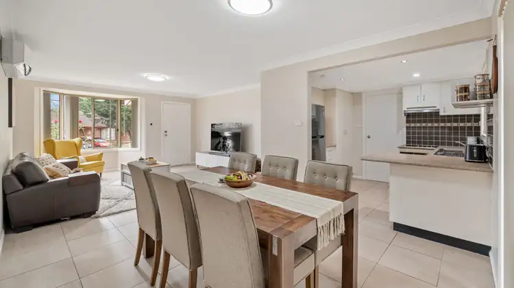 Fourth view of Homely house listing, 2/6 Wickfield Circuit, Ambarvale NSW 2560