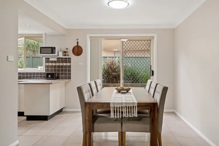 Fifth view of Homely house listing, 2/6 Wickfield Circuit, Ambarvale NSW 2560