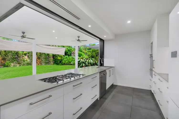 16 Manly Close, Kewarra Beach QLD 4879