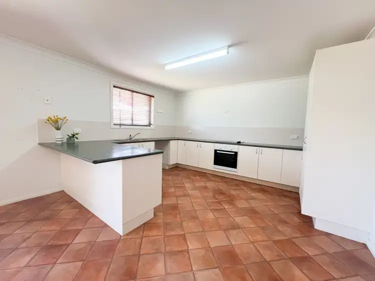 Seventh view of Homely house listing, 8 Farrer Street, Parkes NSW 2870