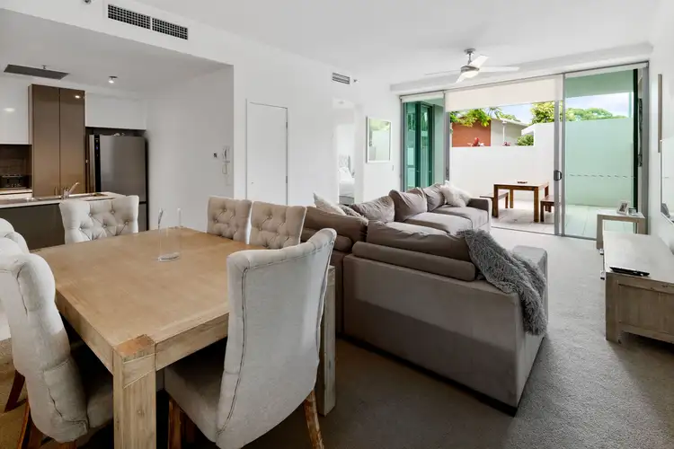 2013/33 T E Peters Drive, Broadbeach Waters QLD 4218