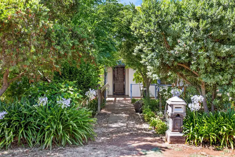 1 Richardson Avenue, Strathalbyn SA 5255