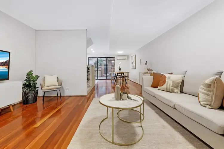 Second view of Homely unit listing, 3/31-33 Woids Avenue, Hurstville NSW 2220