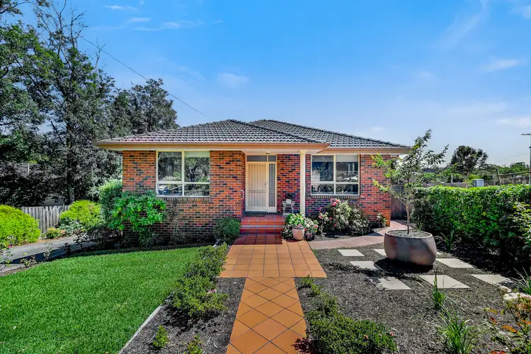 Main view of Homely unit listing, 1/1 Avondale Grove, Mount Waverley VIC 3149