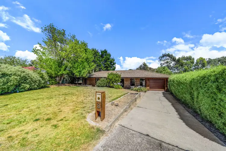 Second view of Homely house listing, 8 Haugh Place, Oxley ACT 2903