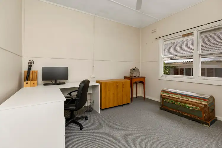 Fifth view of Homely house listing, 146 Fernleigh Road, Mount Austin NSW 2650