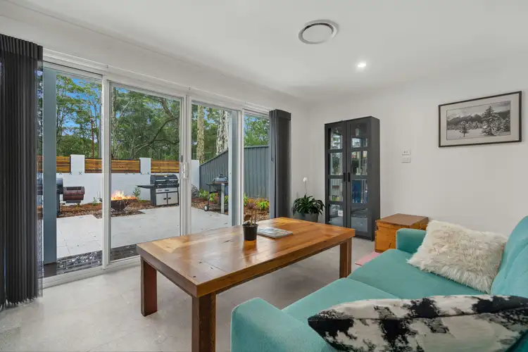 9 Mattes Way, Bomaderry NSW 2541