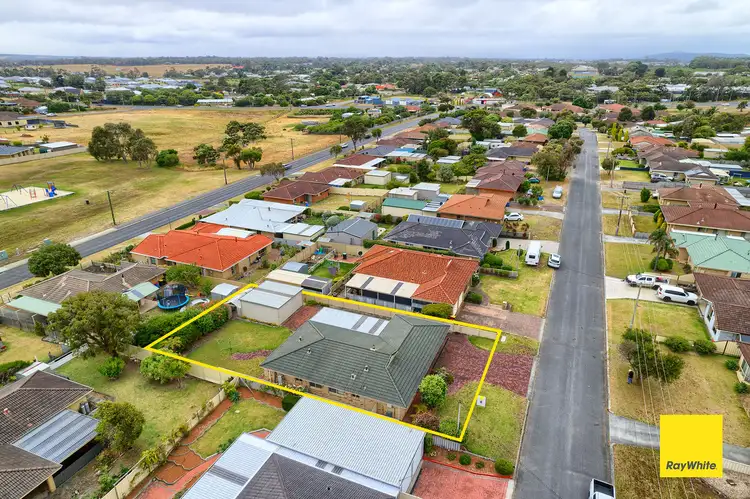 Second view of Homely house listing, 26 Lorenzo Way, Orana WA 6330