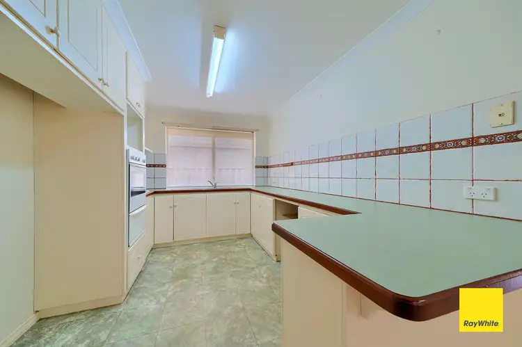 Seventh view of Homely house listing, 26 Lorenzo Way, Orana WA 6330