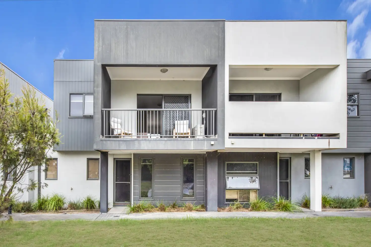 Main view of Homely house listing, 33 Sable Circuit, Officer VIC 3809