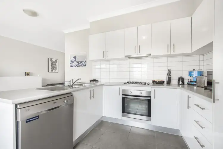 Fourth view of Homely house listing, 33 Sable Circuit, Officer VIC 3809