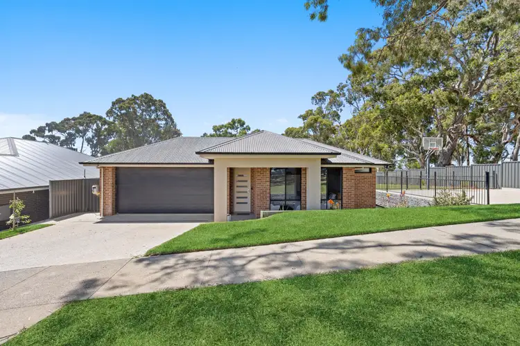 5 Myrtle Grove, Mount Barker SA 5251