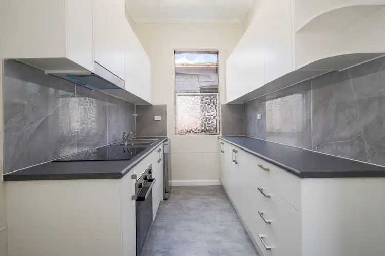 8 Fitzroy Street, Mayfield NSW 2304