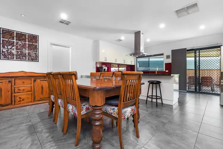 Fifth view of Homely house listing, 8 The Centreway, Red Cliffs VIC 3496