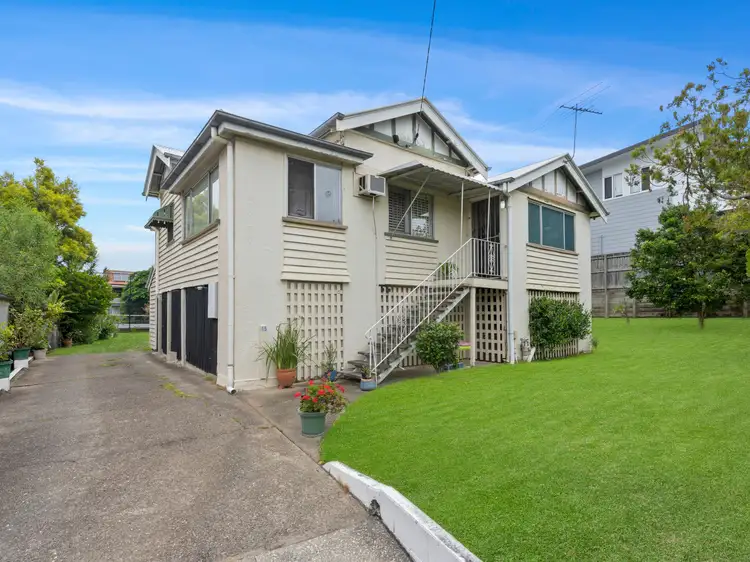 15 Sydney Street, Fairfield QLD 4103