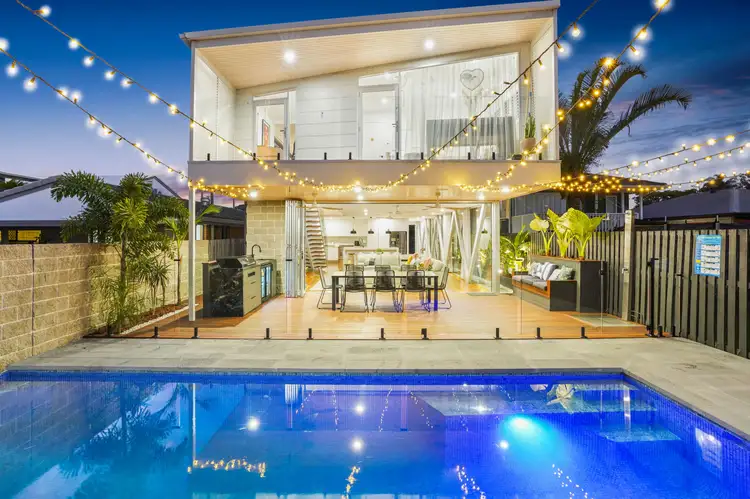 48 Twenty Fifth Avenue, Palm Beach QLD 4221