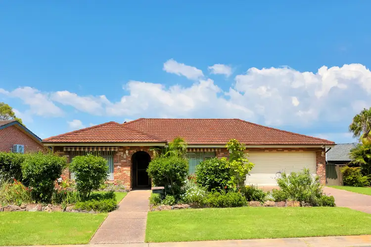 18 Holmegate Crescent, Cranebrook NSW 2749