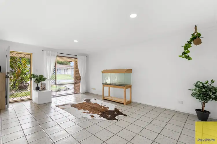 Third view of Homely house listing, 10 Shangri La Court, Rothwell QLD 4022