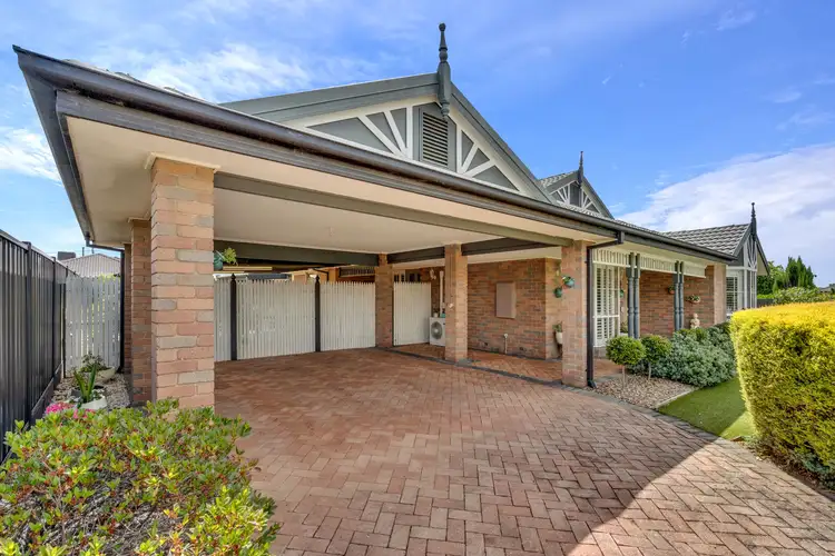 5 Trecastle Court, Craigieburn VIC 3064